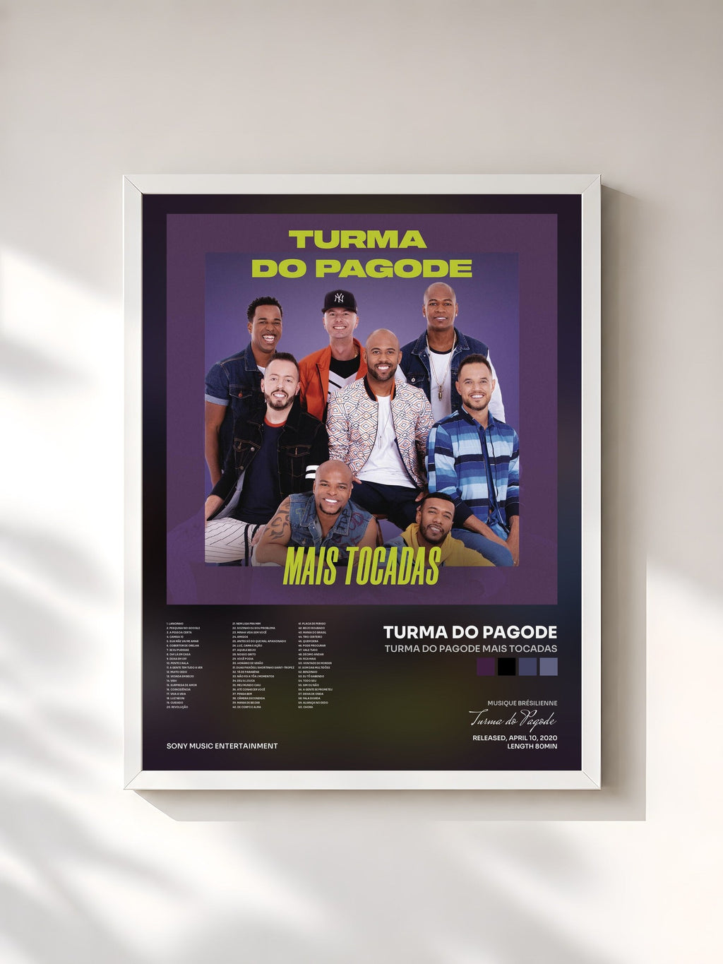 #blanc Turma do Pagode Mais Tocadas de Turma do Pagode en lámina enmarcada, marco blanco, impresa y enmarcada en Francia