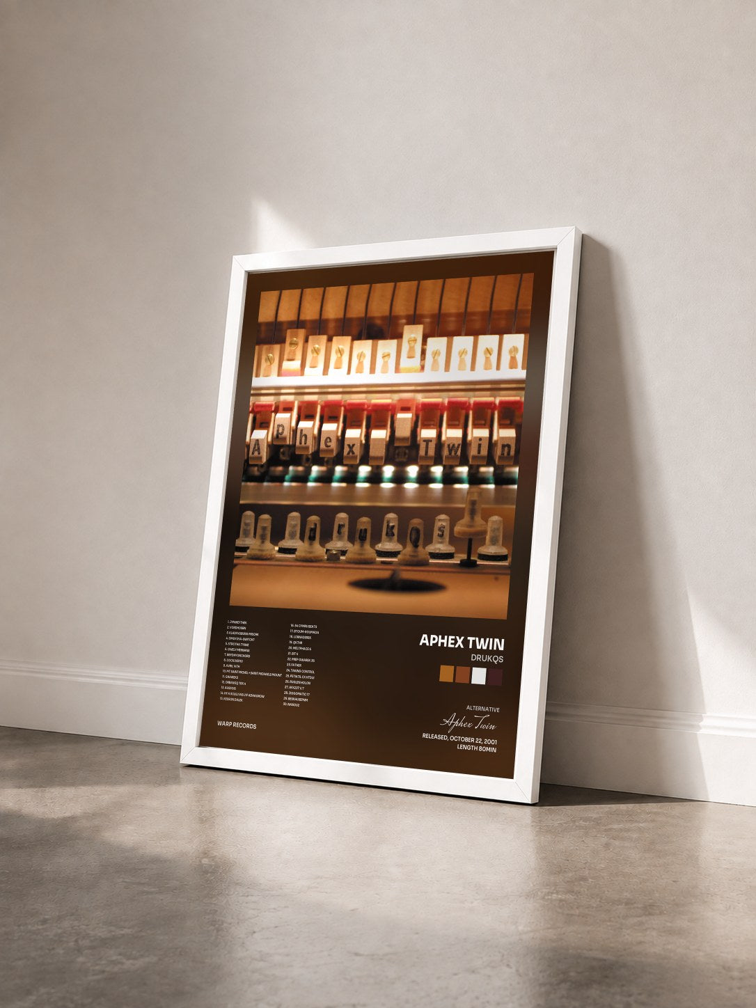 #blanc Tableau de l'album Drukqs de Aphex Twin vu de trois quarts, cadre blanc