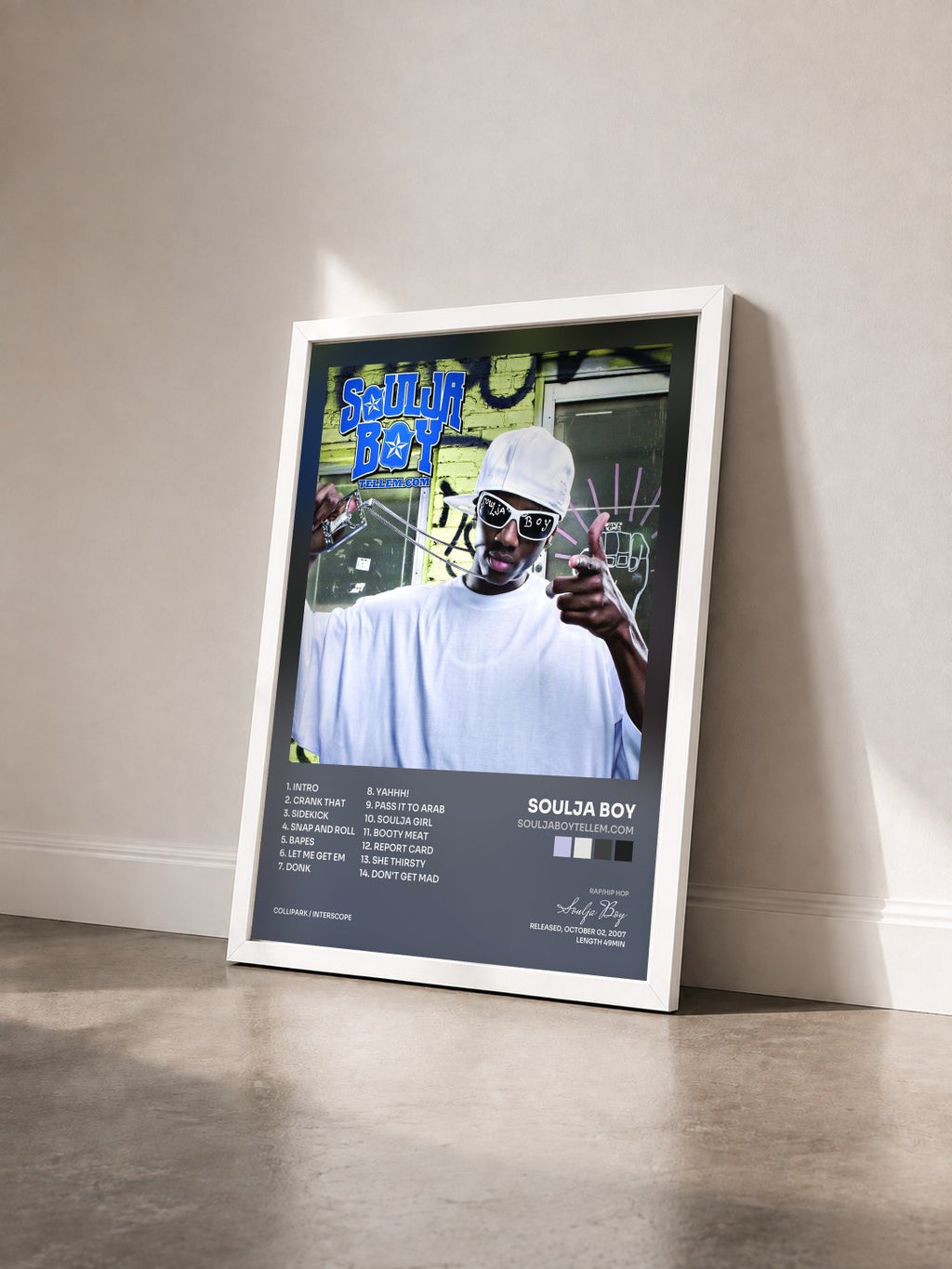 #blanc Tableau de l'album souljaboytellem.com de Soulja Boy vu de trois quarts, cadre blanc