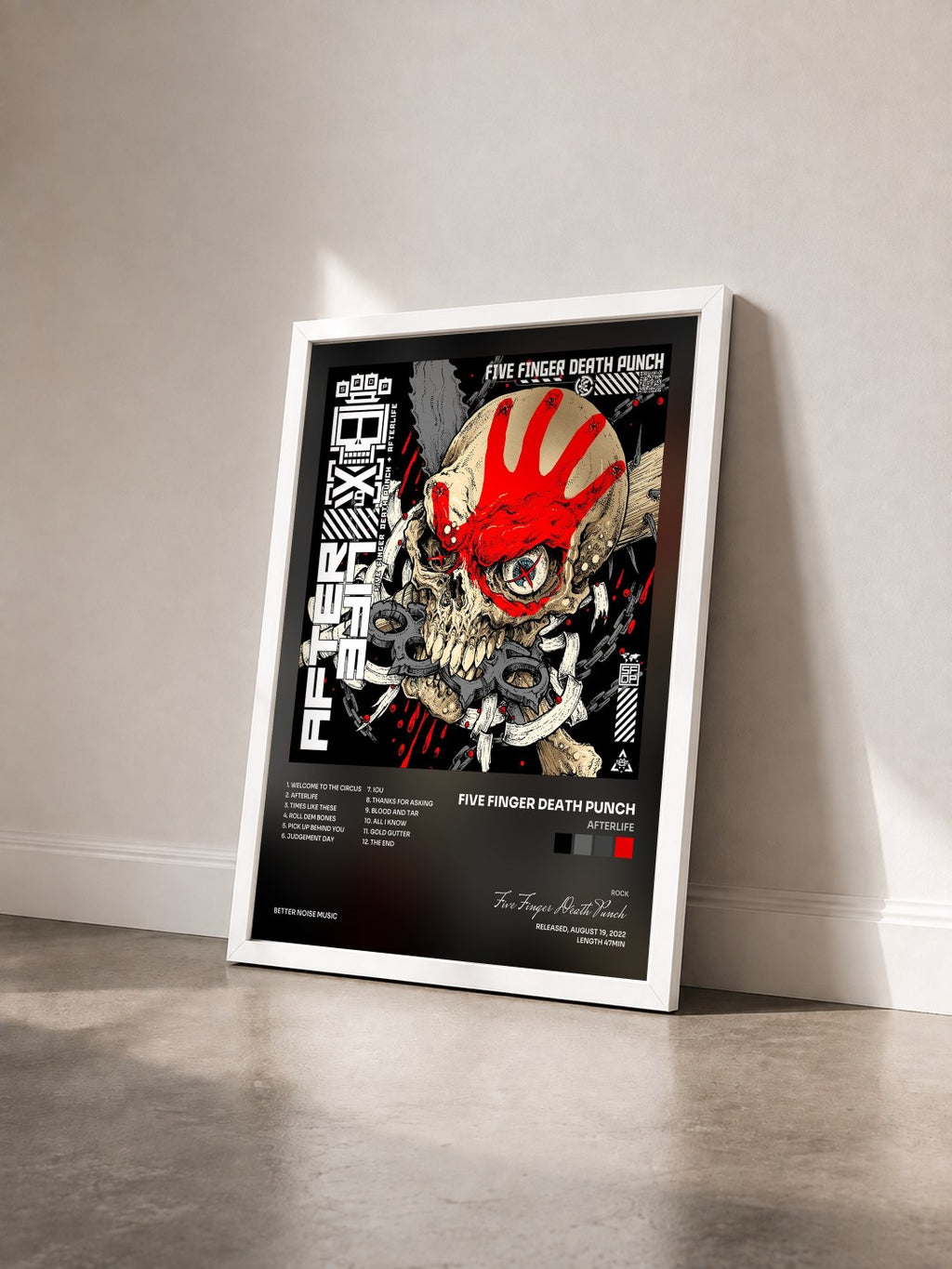 #blanc Tableau de l'album AfterLife de Five Finger Death Punch vu de trois quarts, cadre blanc