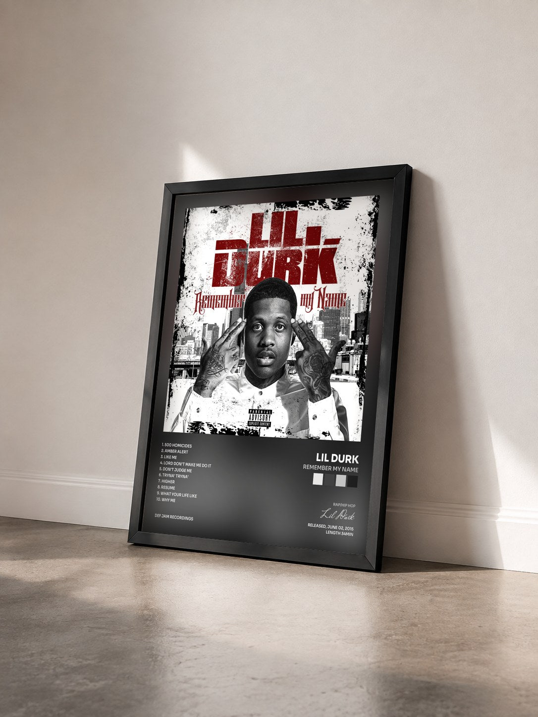 #noir Tableau de l'album Remember My Name de Lil Durk vu de trois quarts, cadre noir
