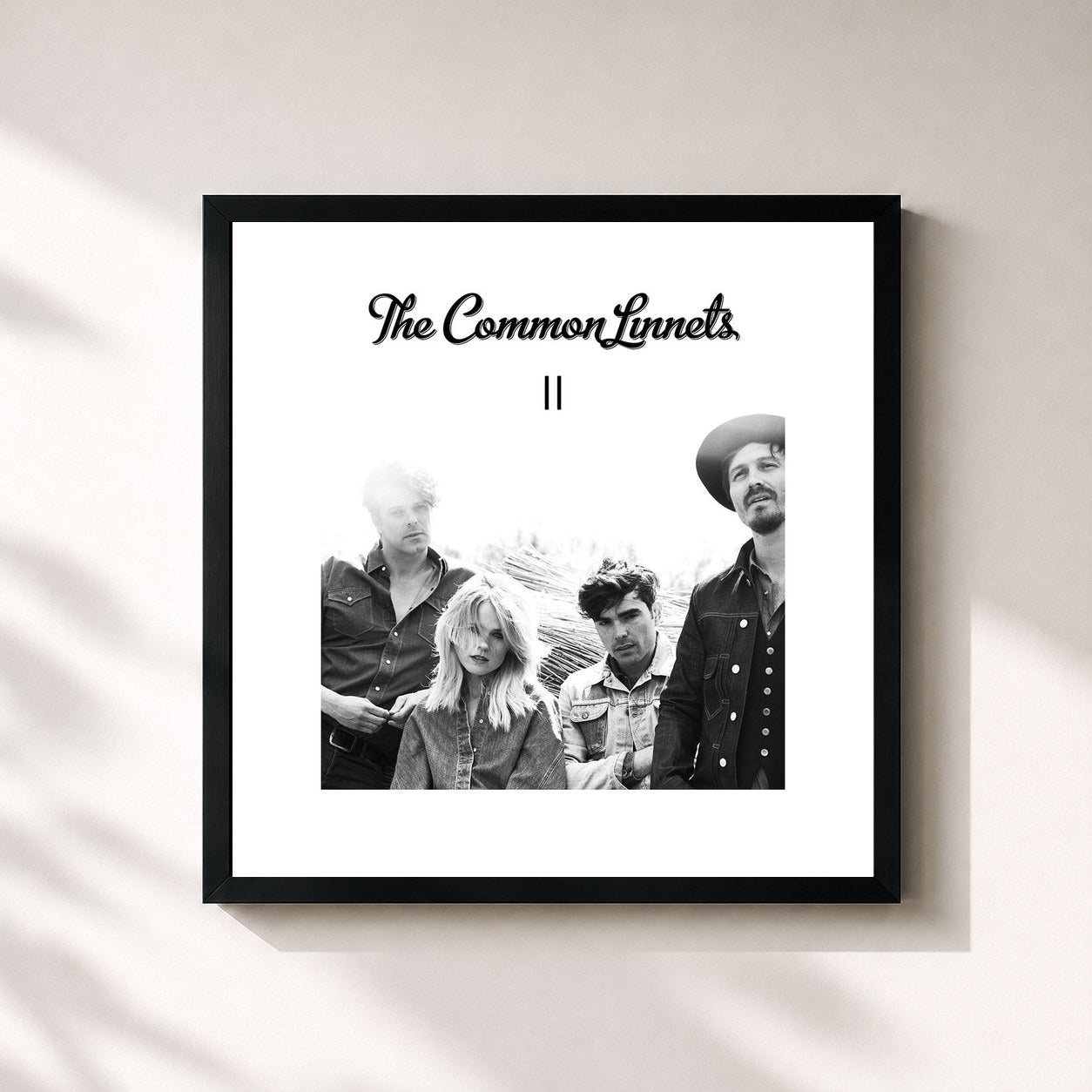 #noir Tableau carré de l'album II de The Common Linnets, cadre noir 32x32 cm