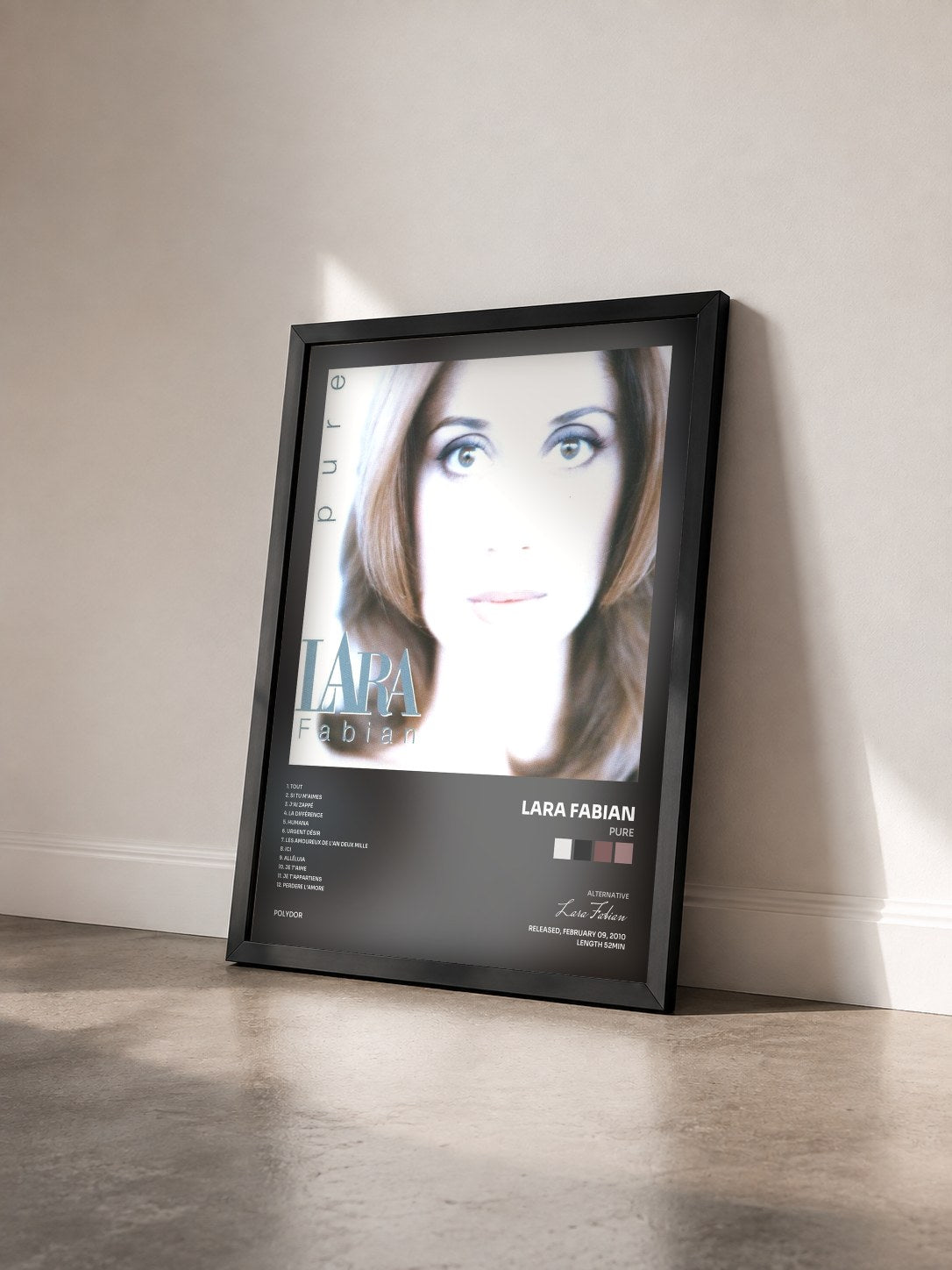 #noir Pure di Lara Fabian in stampa incorniciata vista di tre quarti, cornice nera