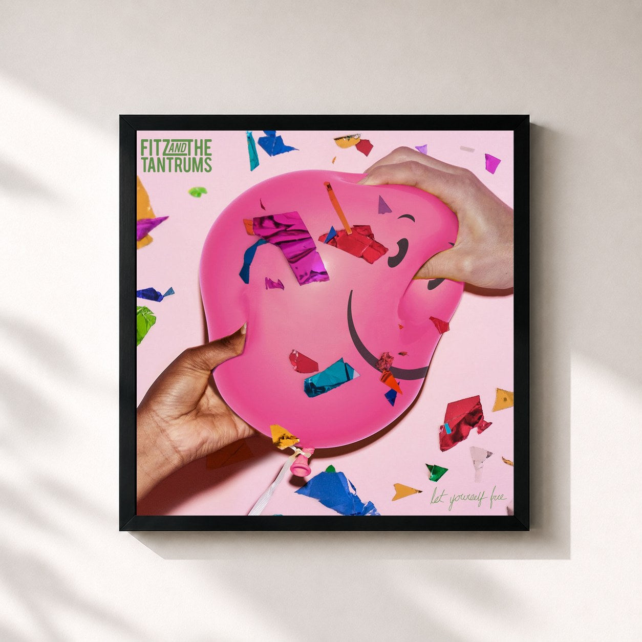 #noir Tableau carré de l'album Let Yourself Free (Deluxe) de Fitz and The Tantrums, cadre noir 32x32 cm