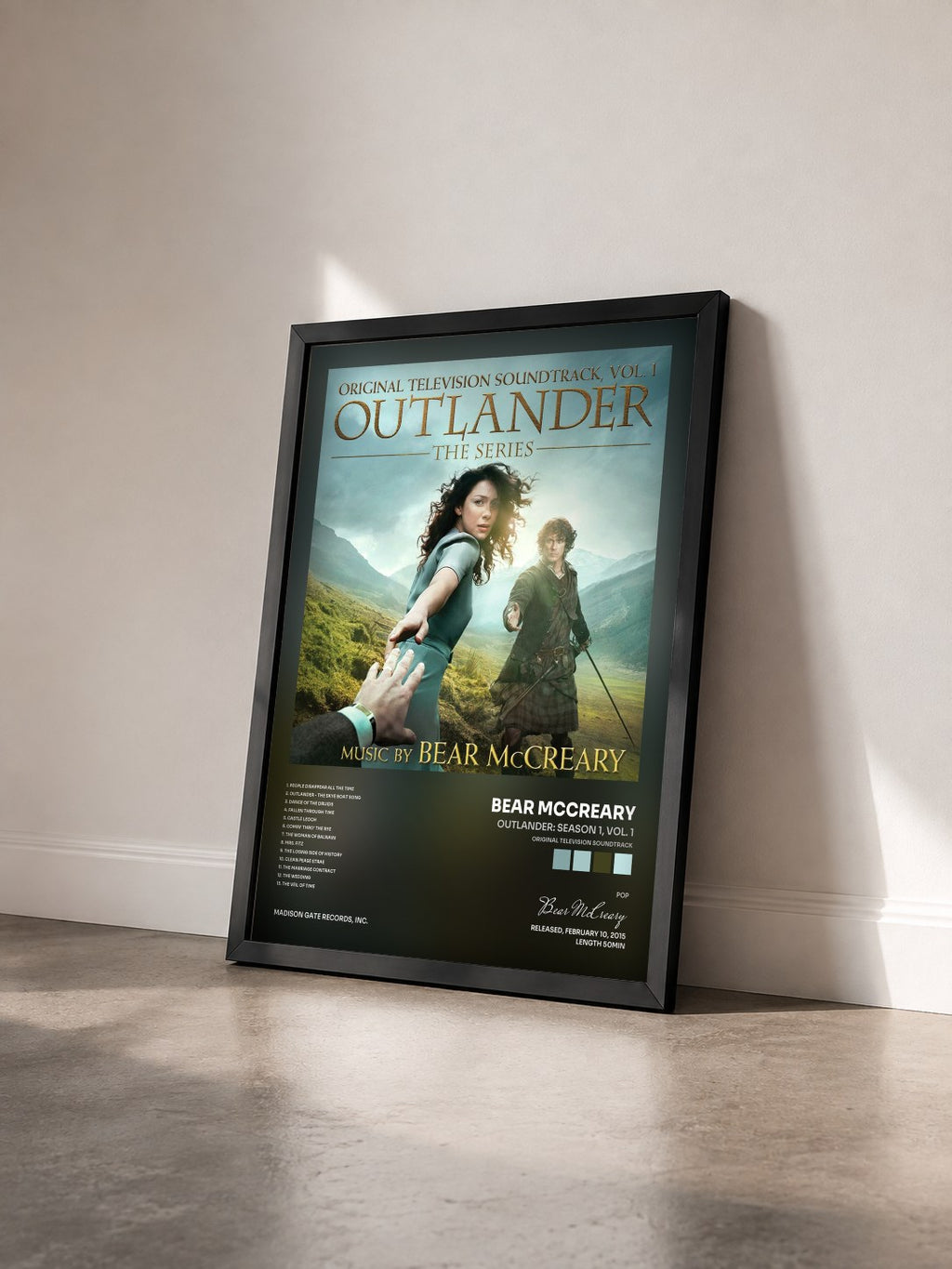 #noir Tableau de l'album Outlander: Season 1, Vol. 1 (Original Television Soundtrack) de Bear McCreary vu de trois quarts, cadre noir