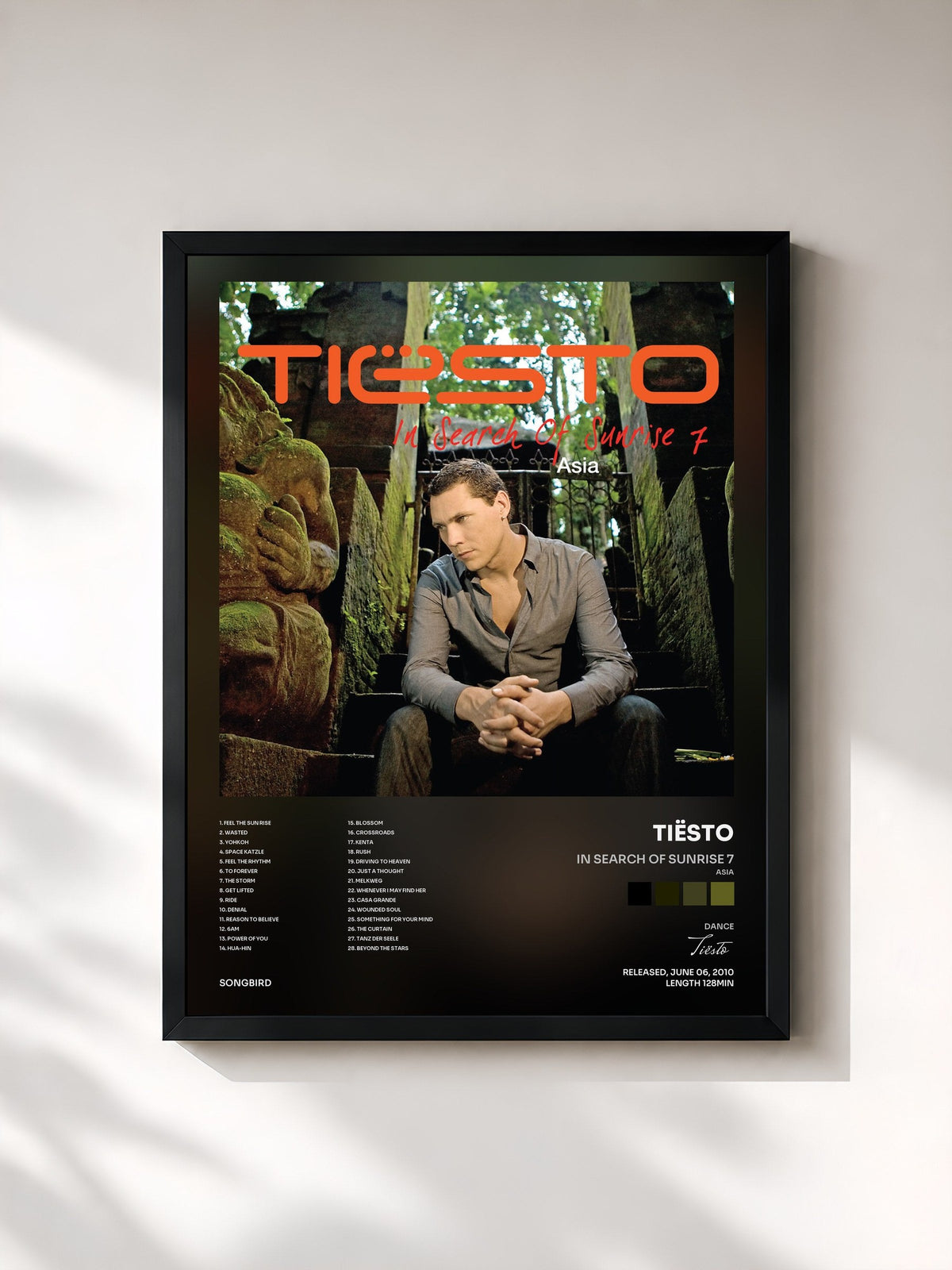 #noir Tableau de l'album In Search of Sunrise 7 (Asia) mixed by Tiësto de Tiësto, cadre noir, imprimé et encadré en France
