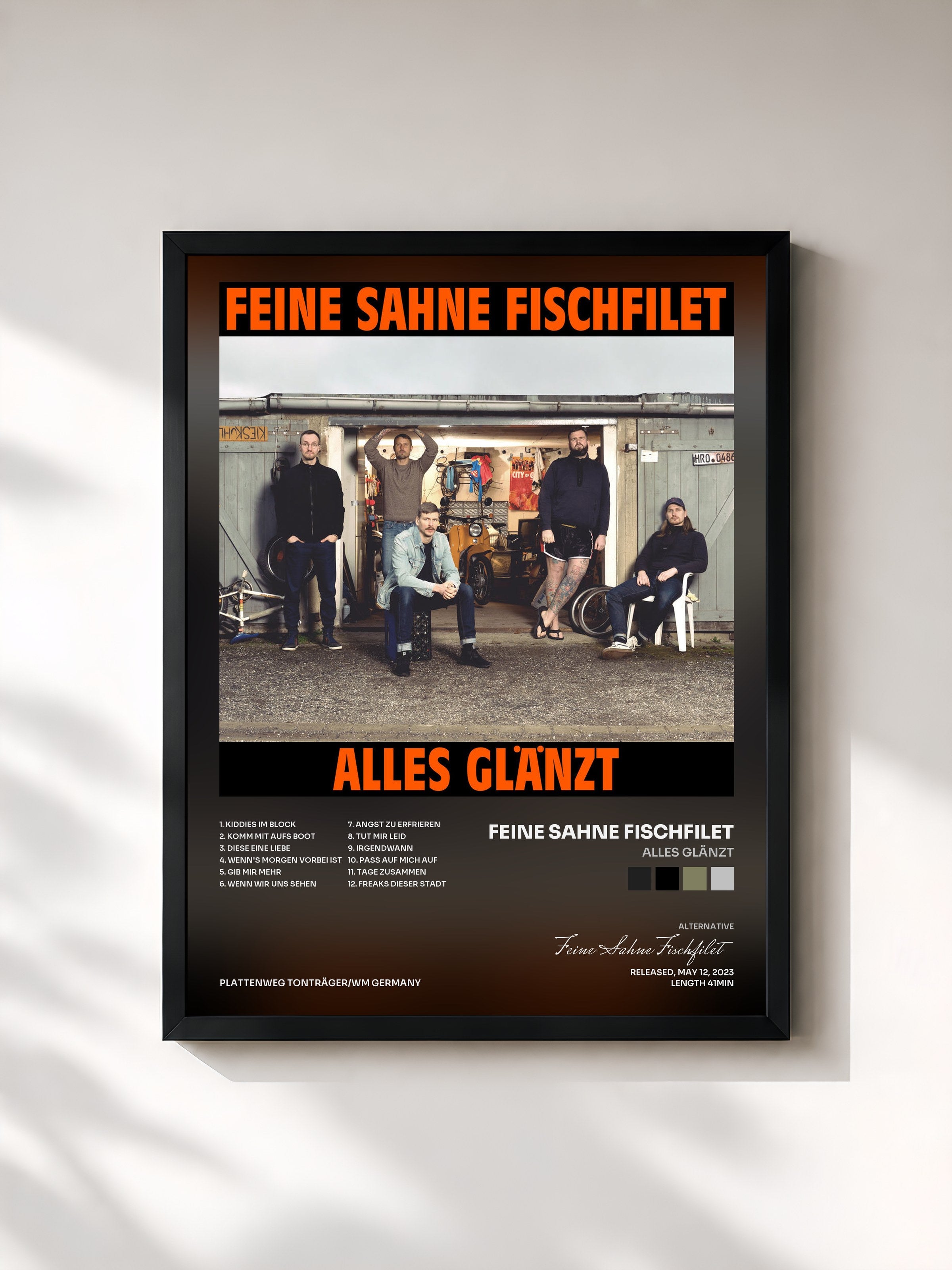 #noir Tableau de l'album Alles glänzt de Feine Sahne Fischfilet, cadre noir, imprimé et encadré en France