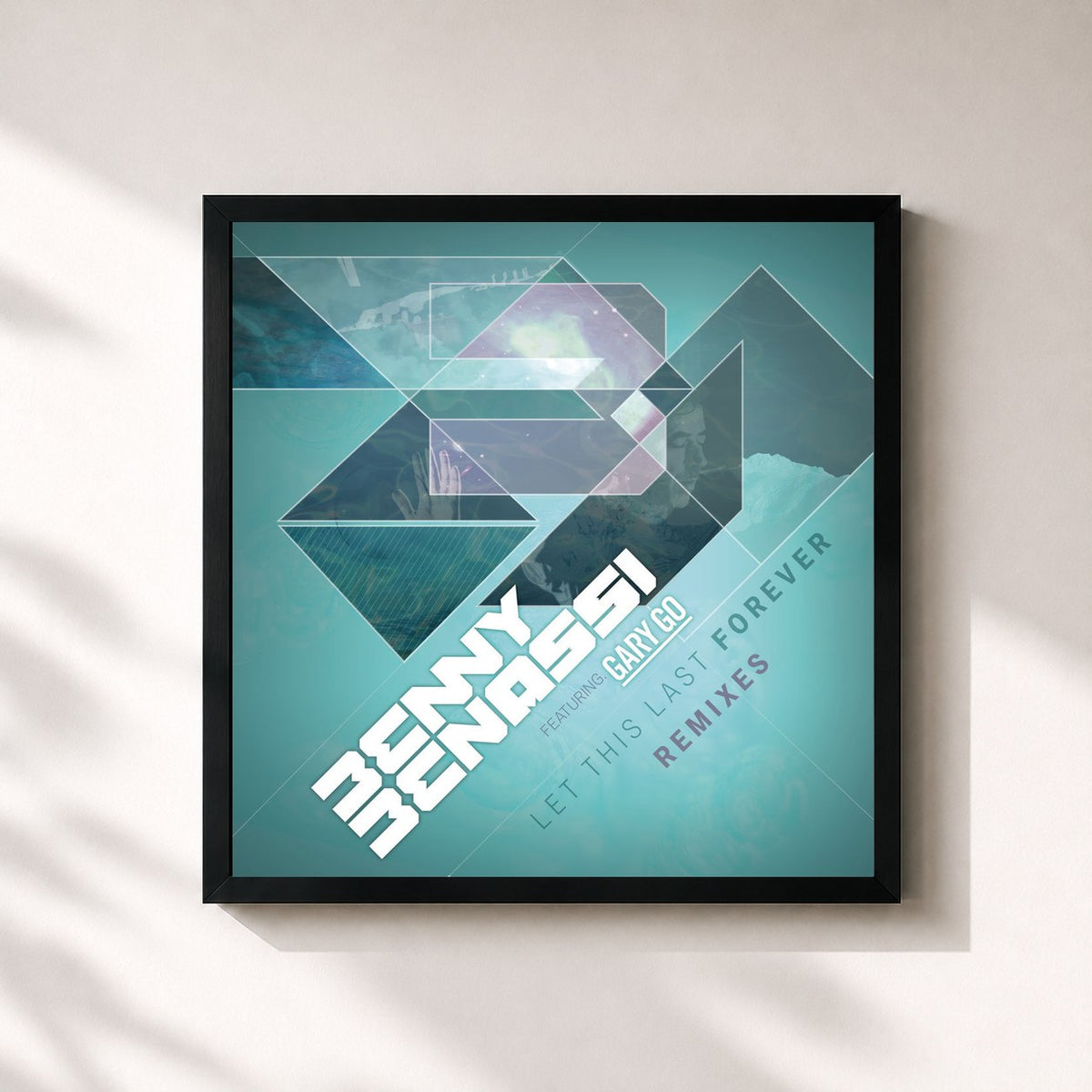 #noir Tableau carré de l'album Let This Last Forever (Remixes) (feat. Gary Go) de Benny Benassi, cadre noir 32x32 cm