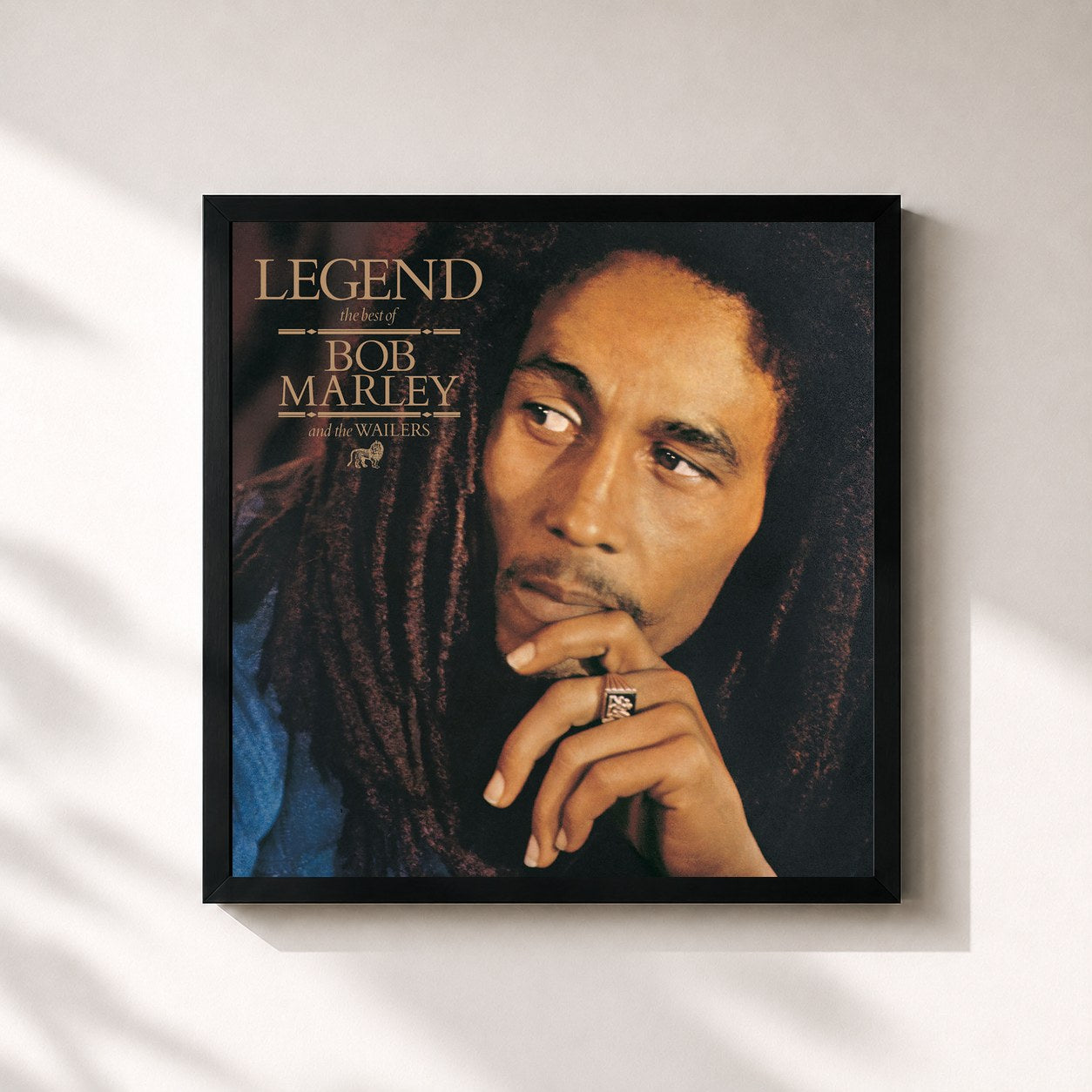 #noir Tableau carré de l'album Legend - The Best Of Bob Marley And The Wailers de Bob Marley & The Wailers, cadre noir 32x32 cm