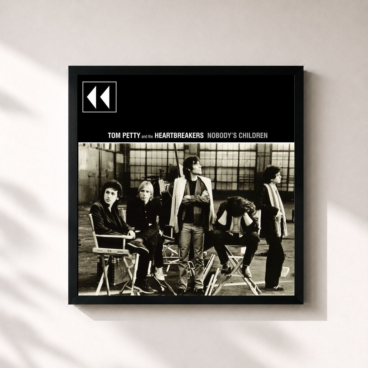 #noir Tableau carré de l'album Nobody's Children de Tom Petty and the Heartbreakers, cadre noir 32x32 cm
