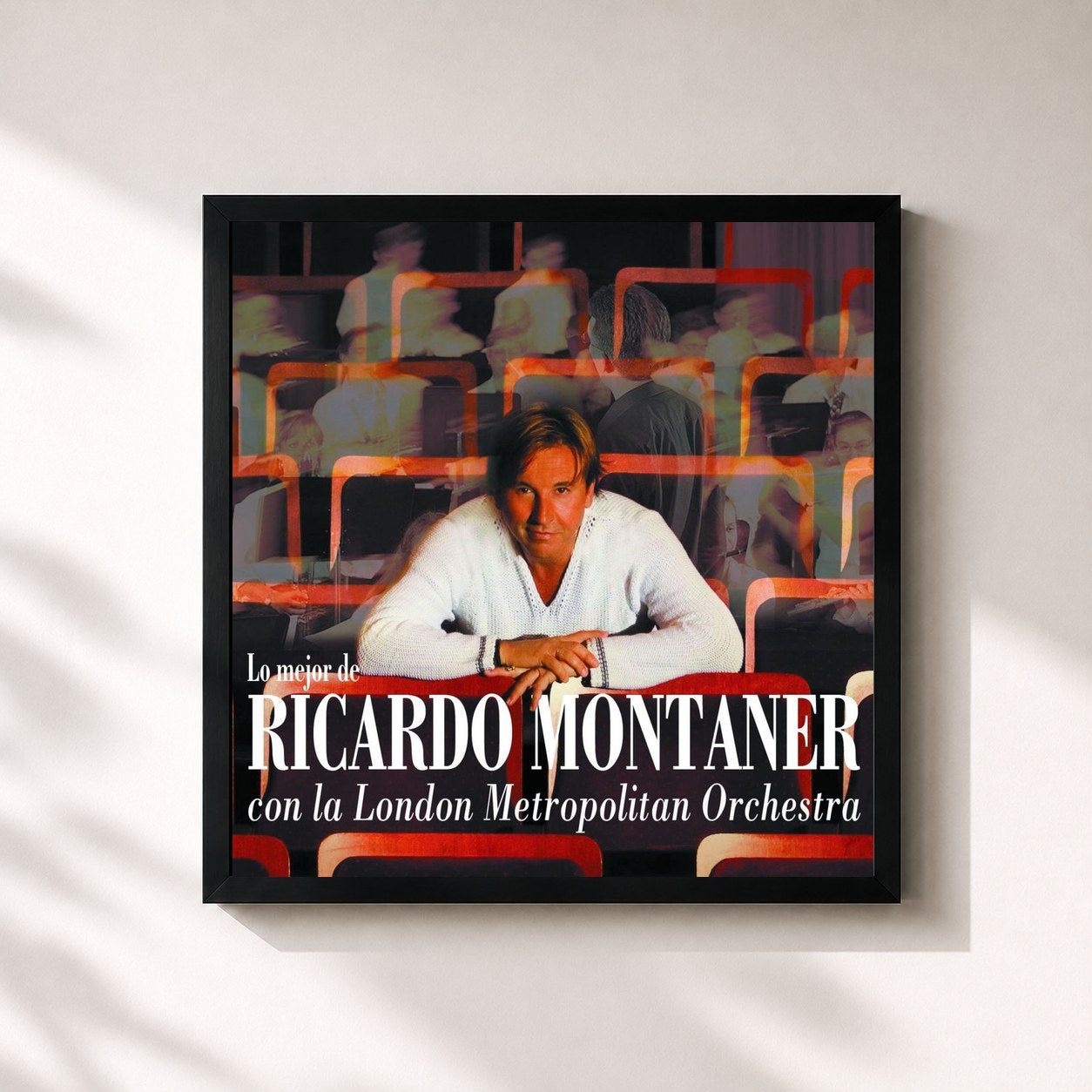 #noir Tableau carré de l'album Lo Mejor... con la London Metropolitan Orchestra de Ricardo Montaner, cadre noir 32x32 cm