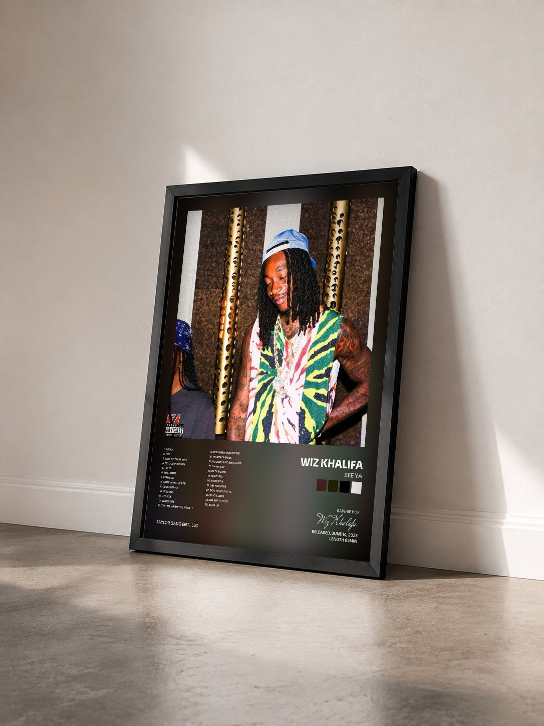 #noir Tableau de l'album See Ya de Wiz Khalifa vu de trois quarts, cadre noir