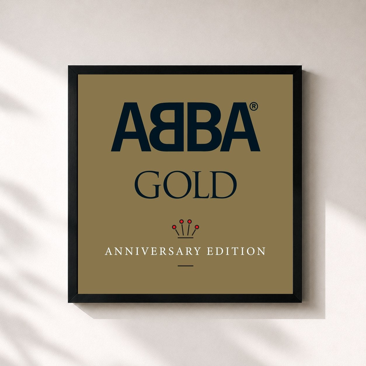 #noir Abba Gold Anniversary Edition di ABBA in stampa quadrata incorniciata, cornice nera 32x32 cm