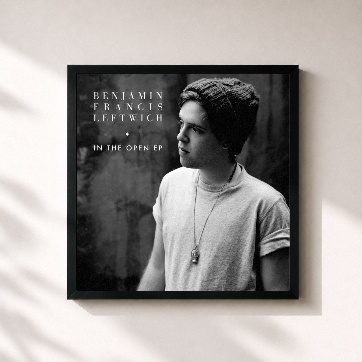 #noir Tableau carré de l'album In the Open EP de Benjamin Francis Leftwich, cadre noir 32x32 cm