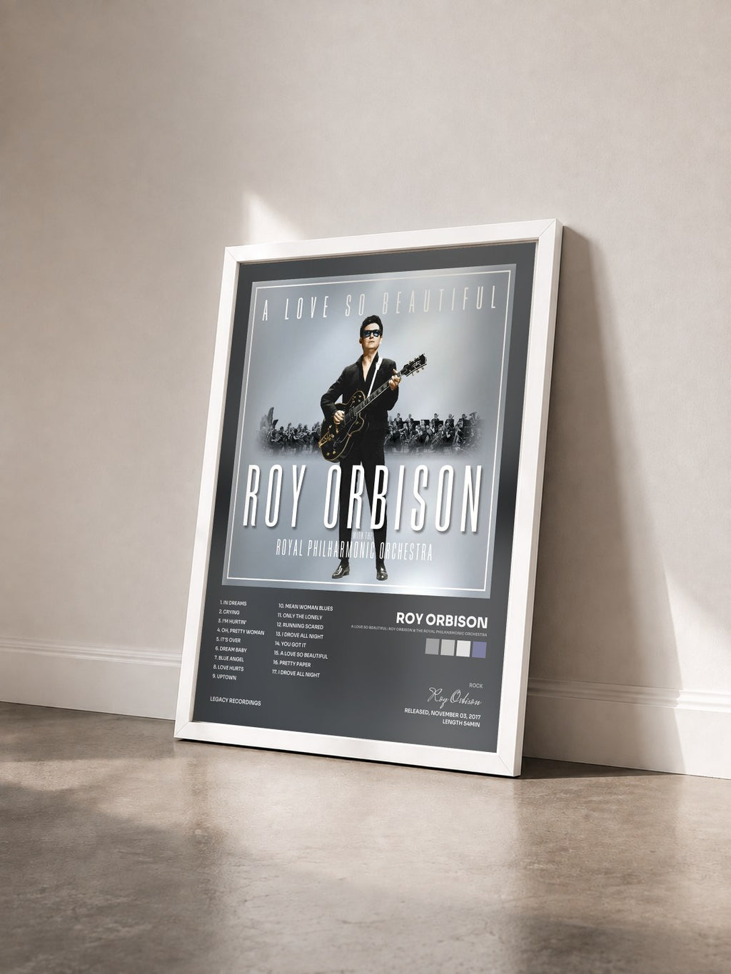 #blanc Tableau de l'album A Love So Beautiful: Roy Orbison & The Royal Philharmonic Orchestra de Roy Orbison vu de trois quarts, cadre blanc