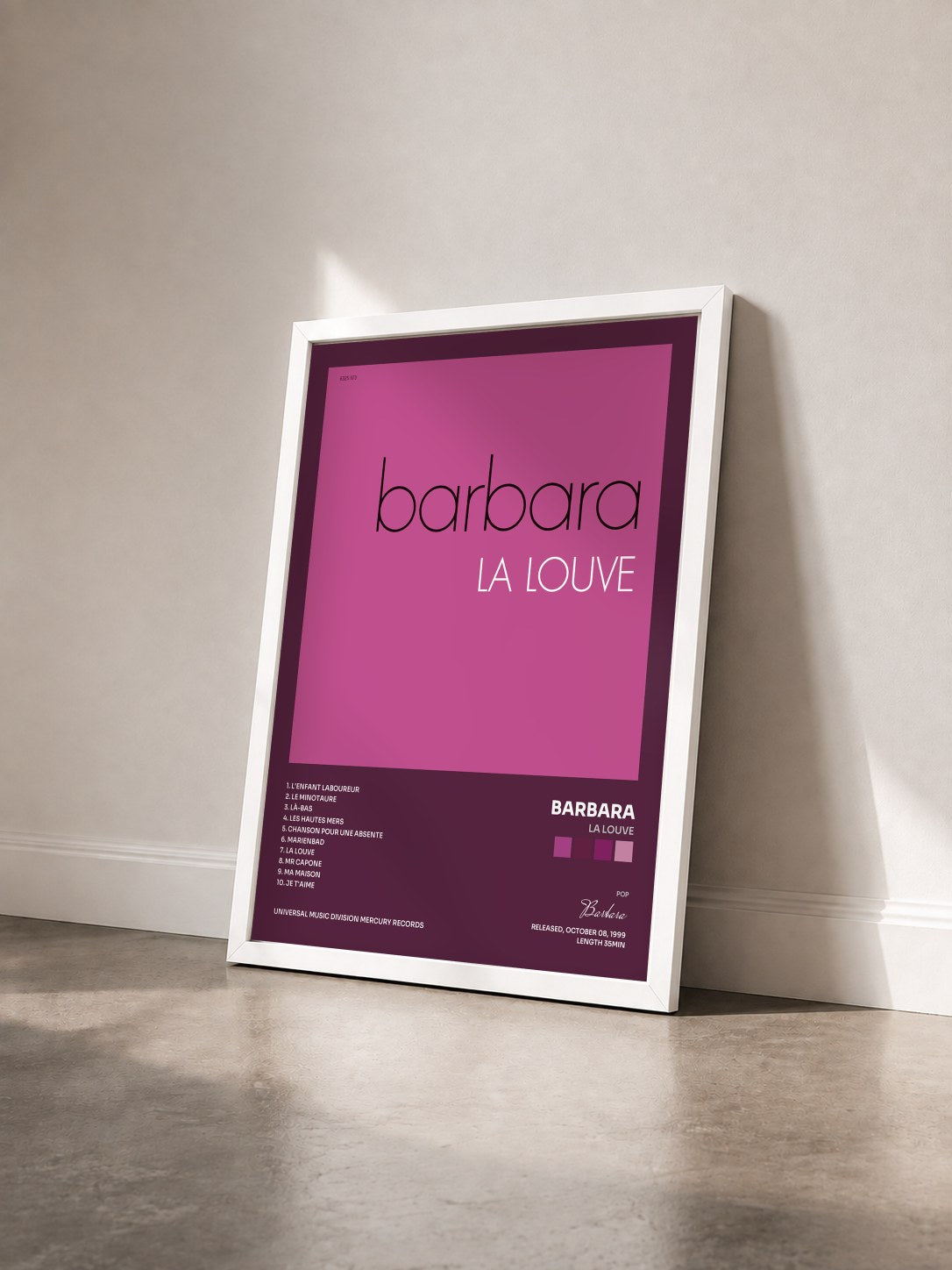 #blanc Tableau de l'album La Louve de Barbara vu de trois quarts, cadre blanc