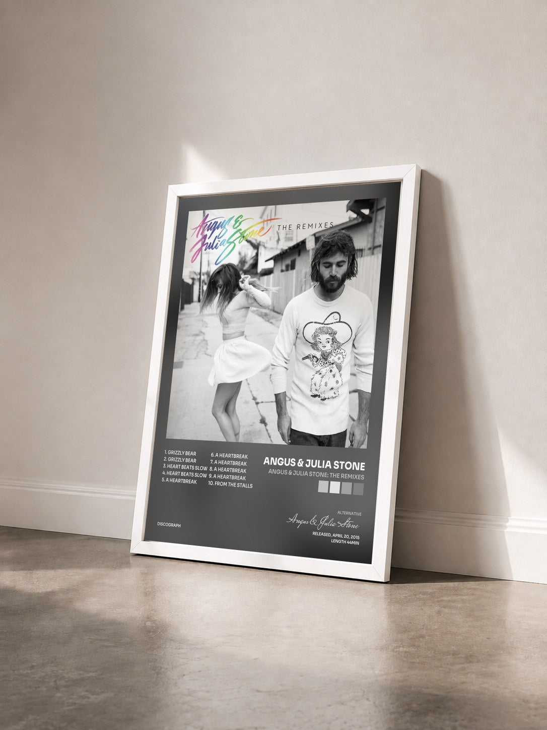 #blanc Tableau de l'album Angus & Julia Stone: The Remixes de Angus & Julia Stone vu de trois quarts, cadre blanc