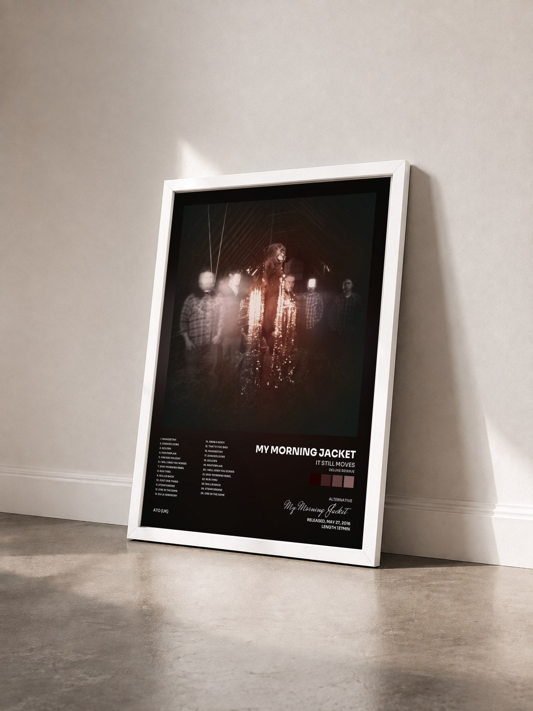 #blanc Tableau de l'album It Still Moves (Deluxe Reissue) de My Morning Jacket vu de trois quarts, cadre blanc