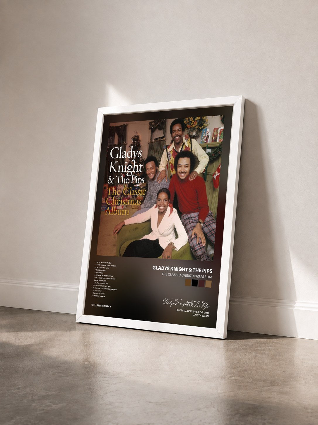 #blanc Tableau de l'album The Classic Christmas Album de Gladys Knight & The Pips vu de trois quarts, cadre blanc