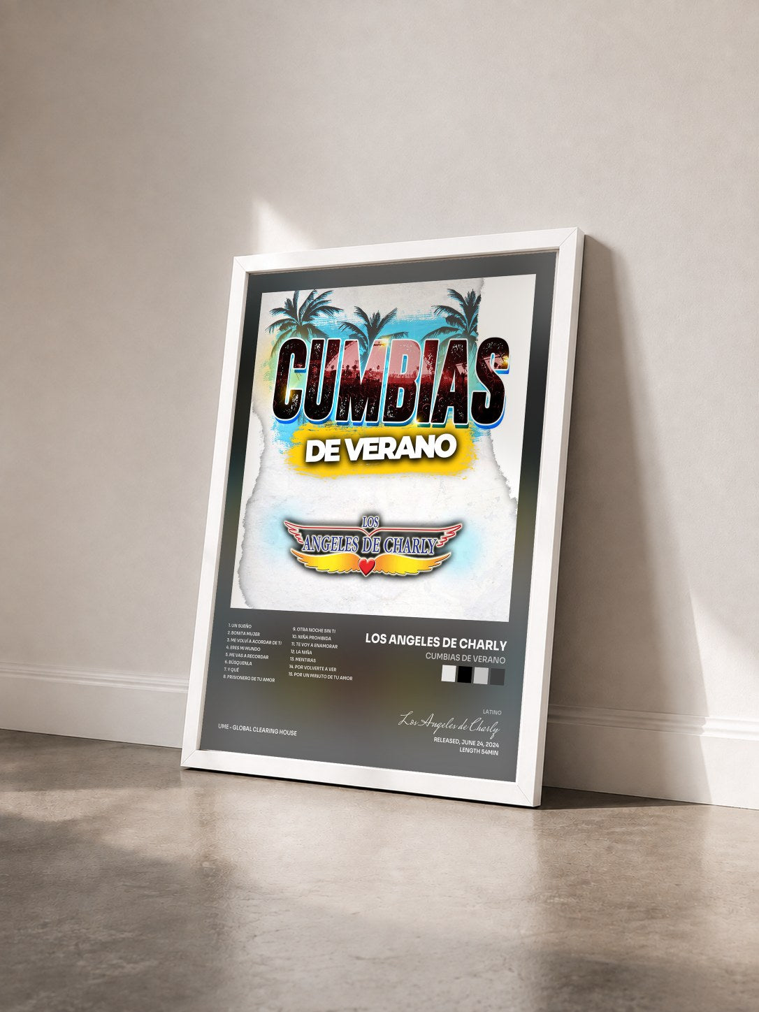 #blanc Tableau de l'album CUMBIAS DE VERANO de Los Angeles de Charly vu de trois quarts, cadre blanc