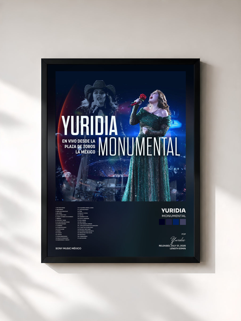 #noir Tableau de l'album Monumental de Yuridia, cadre noir, imprimé et encadré en France