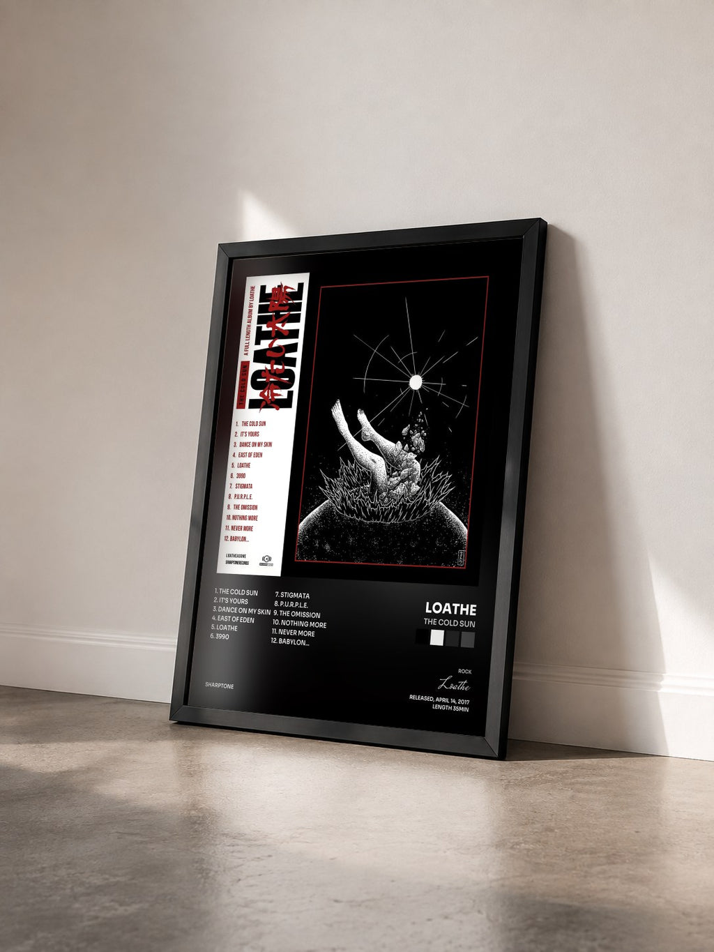 #noir The Cold Sun de Loathe en lámina enmarcada vista de tres cuartos, marco negro