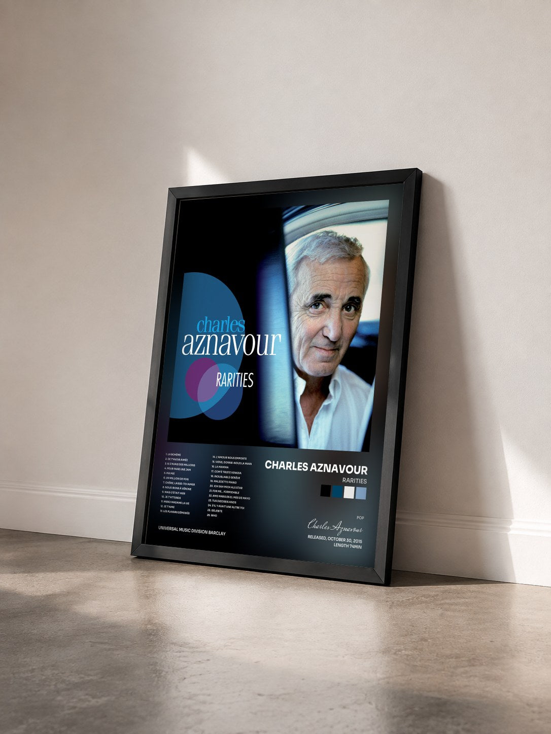#noir Tableau de l'album Rarities de Charles Aznavour vu de trois quarts, cadre noir