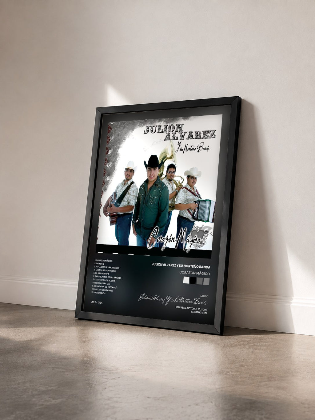 #noir Tableau de l'album Corazón Mágico de Julion Alvarez Y Su Norteño Banda vu de trois quarts, cadre noir