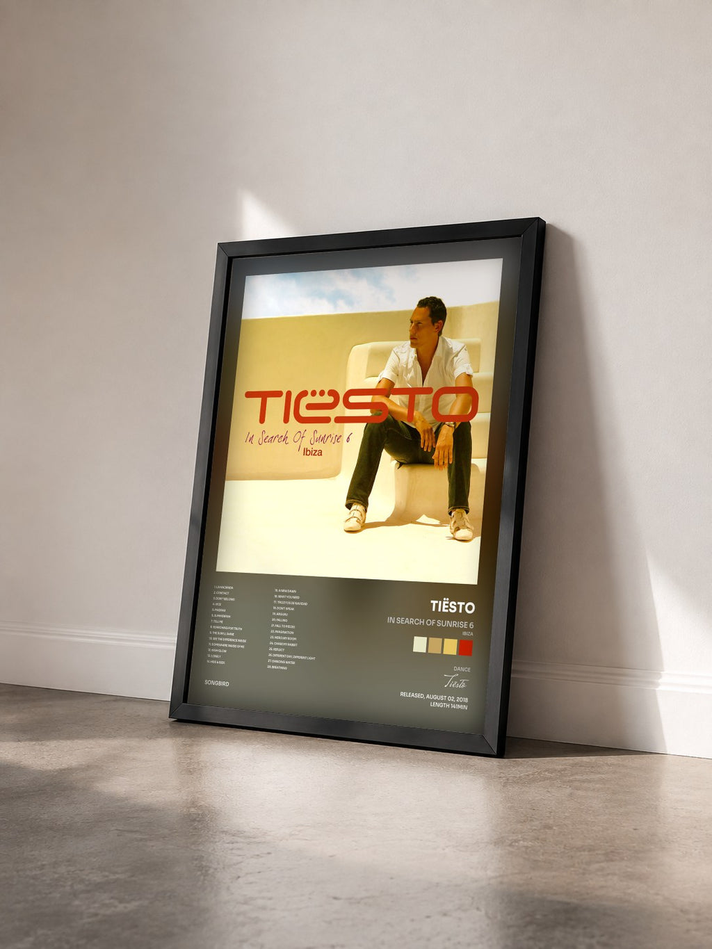 #noir In Search of Sunrise 6 (Ibiza) mixed by Tiësto von Tiësto als gerahmter Kunstdruck von schräg gesehen, schwarzer Rahmen
