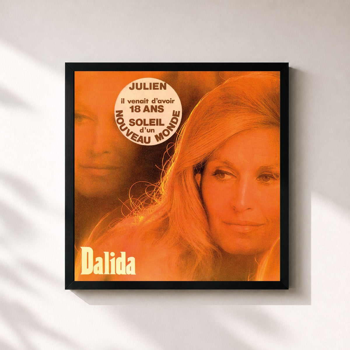 #noir Julien di Dalida in stampa quadrata incorniciata, cornice nera 32x32 cm