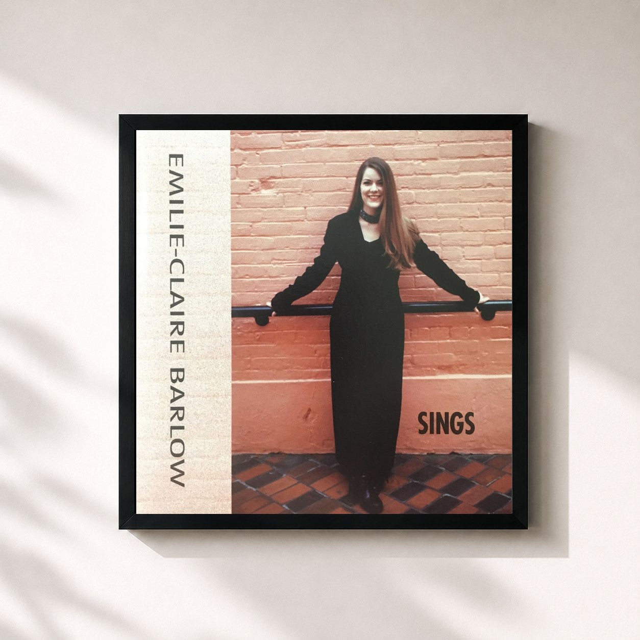 #noir Tableau carré de l'album Sings de Emilie-Claire Barlow, cadre noir 32x32 cm