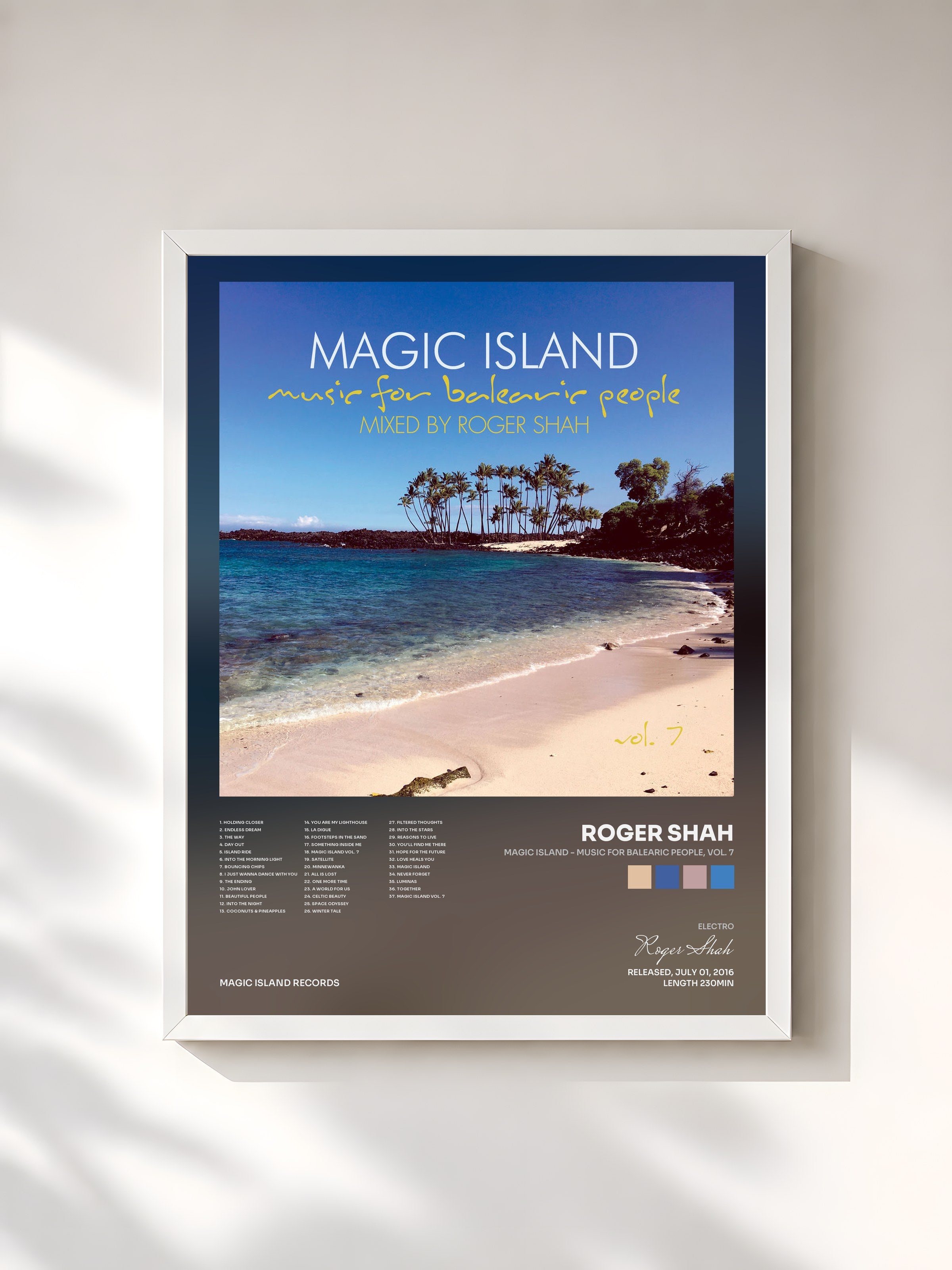 #blanc Tableau de l'album Magic Island - Music for Balearic People, Vol. 7 de Roger Shah, cadre blanc, imprimé et encadré en France