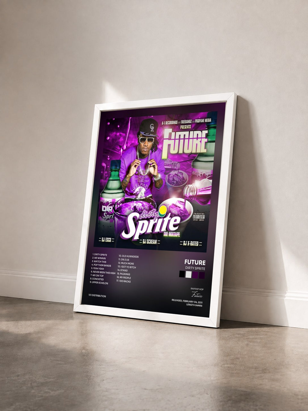 #blanc Dirty Sprite von Future als gerahmter Kunstdruck von schräg gesehen, weißer Rahmen