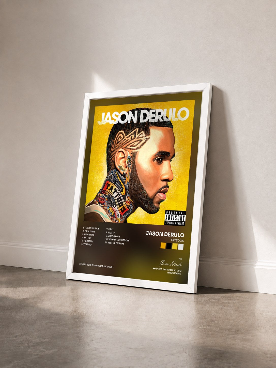 #blanc Tableau de l'album Tattoos de Jason Derulo vu de trois quarts, cadre blanc