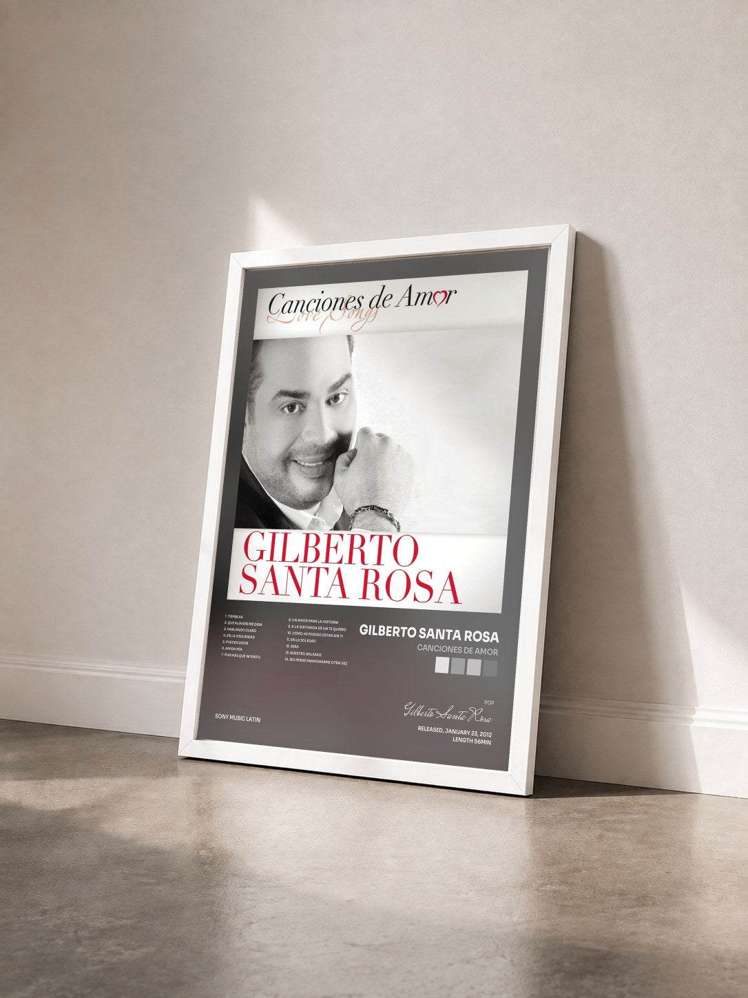 #blanc Tableau de l'album Canciones De Amor de Gilberto Santa Rosa vu de trois quarts, cadre blanc