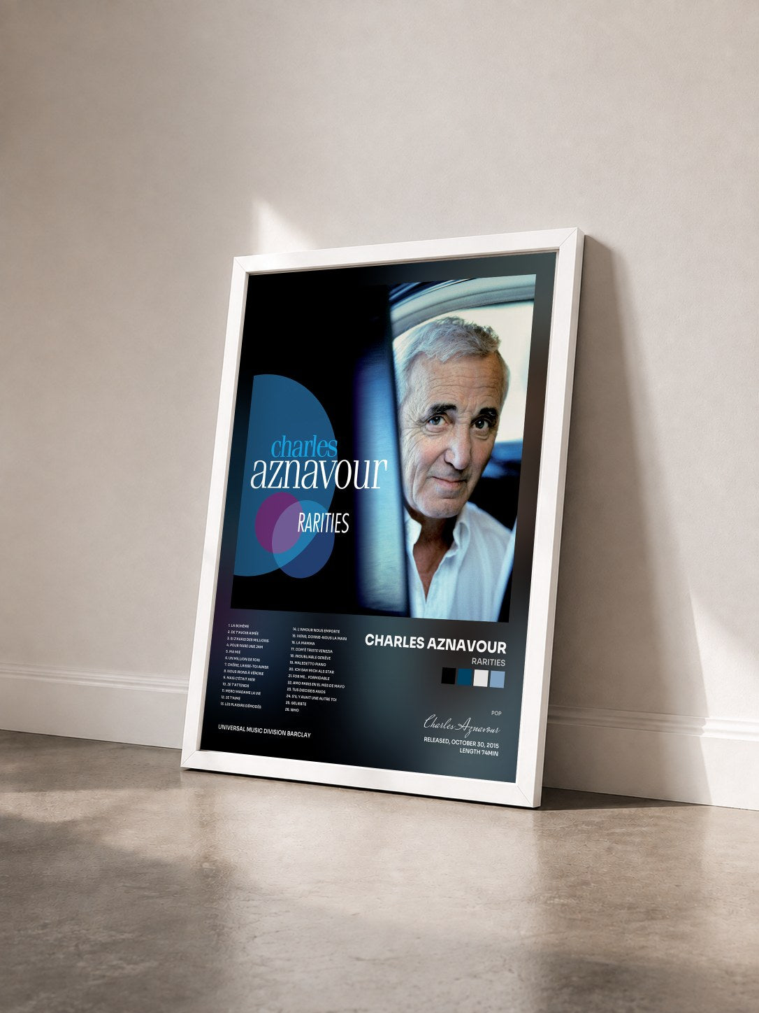 #blanc Tableau de l'album Rarities de Charles Aznavour vu de trois quarts, cadre blanc