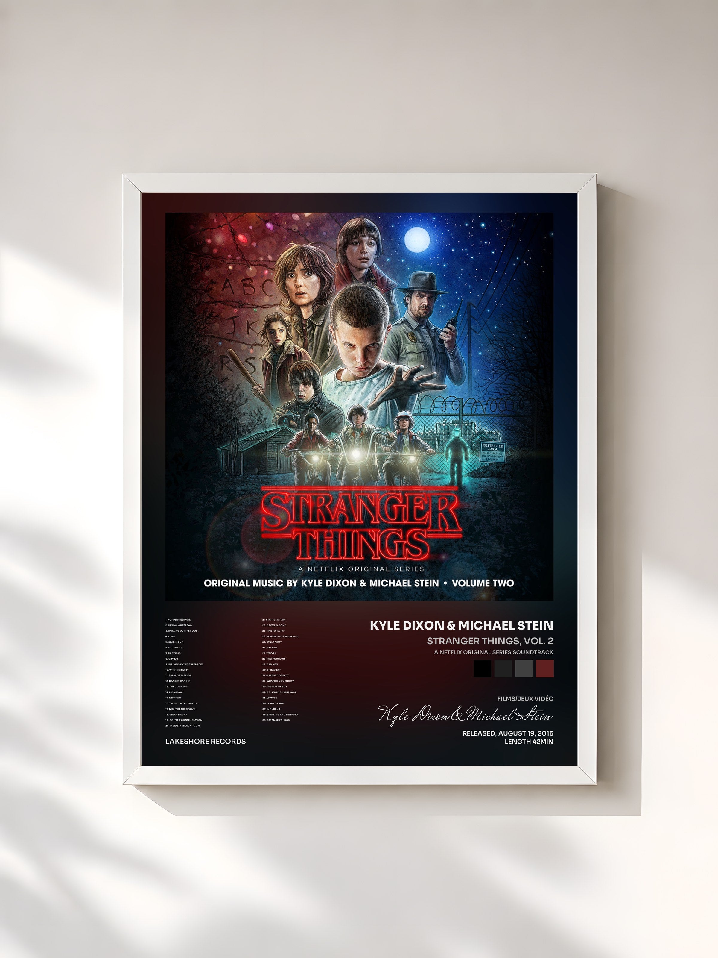 #blanc Tableau de l'album Stranger Things, Vol. 2 (A Netflix Original Series Soundtrack) de Kyle Dixon & Michael Stein, cadre blanc, imprimé et encadré en France