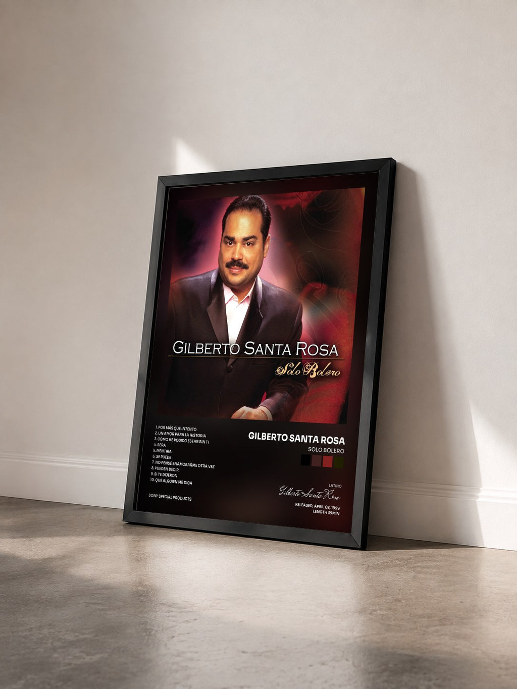 #noir Tableau de l'album Solo Bolero de Gilberto Santa Rosa vu de trois quarts, cadre noir