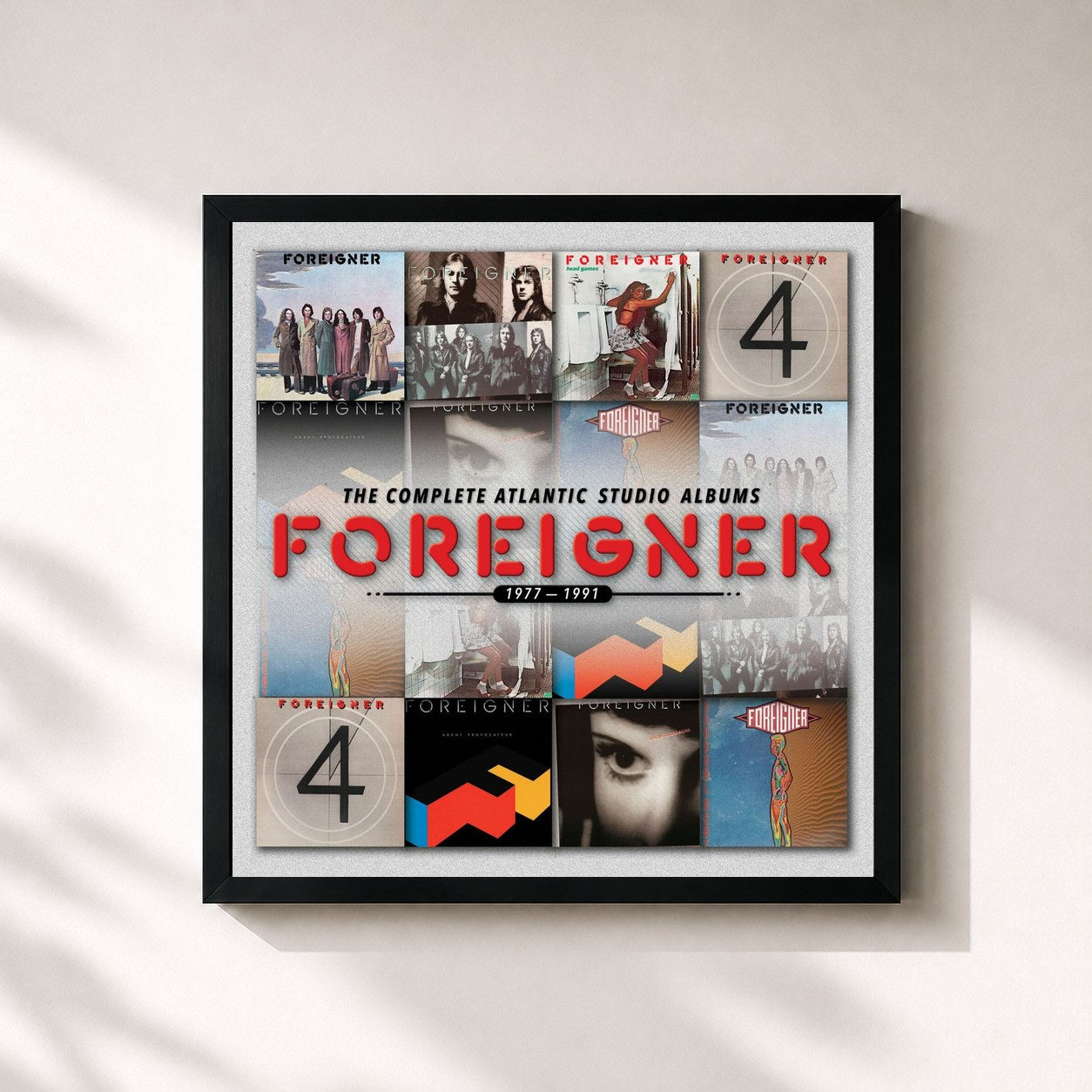 #noir Tableau carré de l'album The Complete Atlantic Studio Albums 1977 - 1991 de Foreigner, cadre noir 32x32 cm