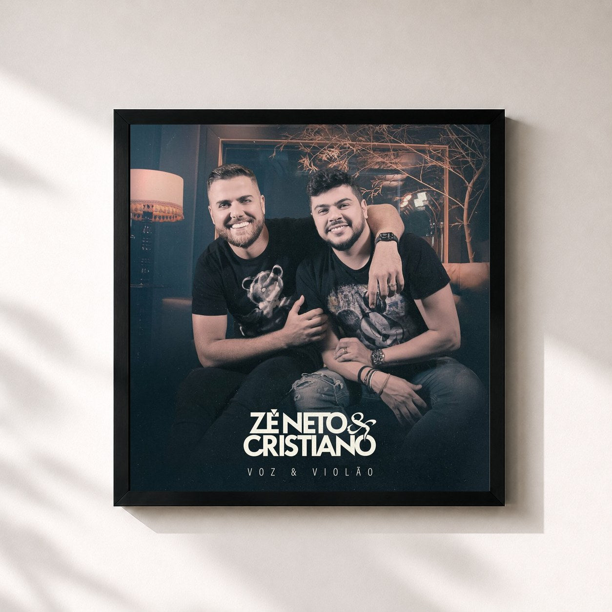 #noir Tableau carré de l'album Zé Neto & Cristiano Voz & Violão de Zé Neto & Cristiano, cadre noir 32x32 cm