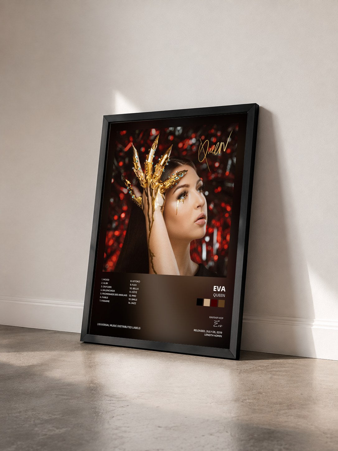 #noir Tableau de l'album Queen de Eva vu de trois quarts, cadre noir