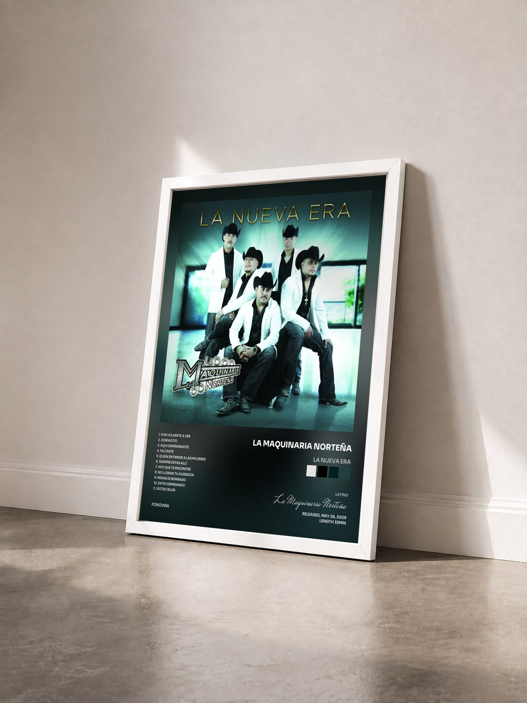 #blanc Tableau de l'album La Nueva Era de La Maquinaria Norteña vu de trois quarts, cadre blanc