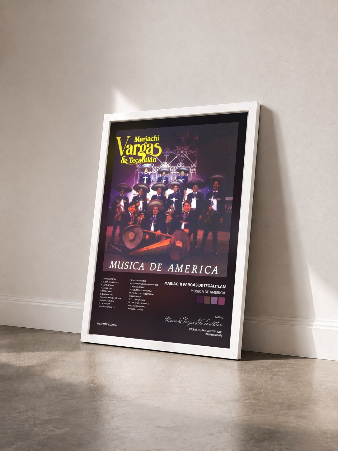 #blanc Tableau de l'album Música de America de Mariachi Vargas De Tecalitlan vu de trois quarts, cadre blanc
