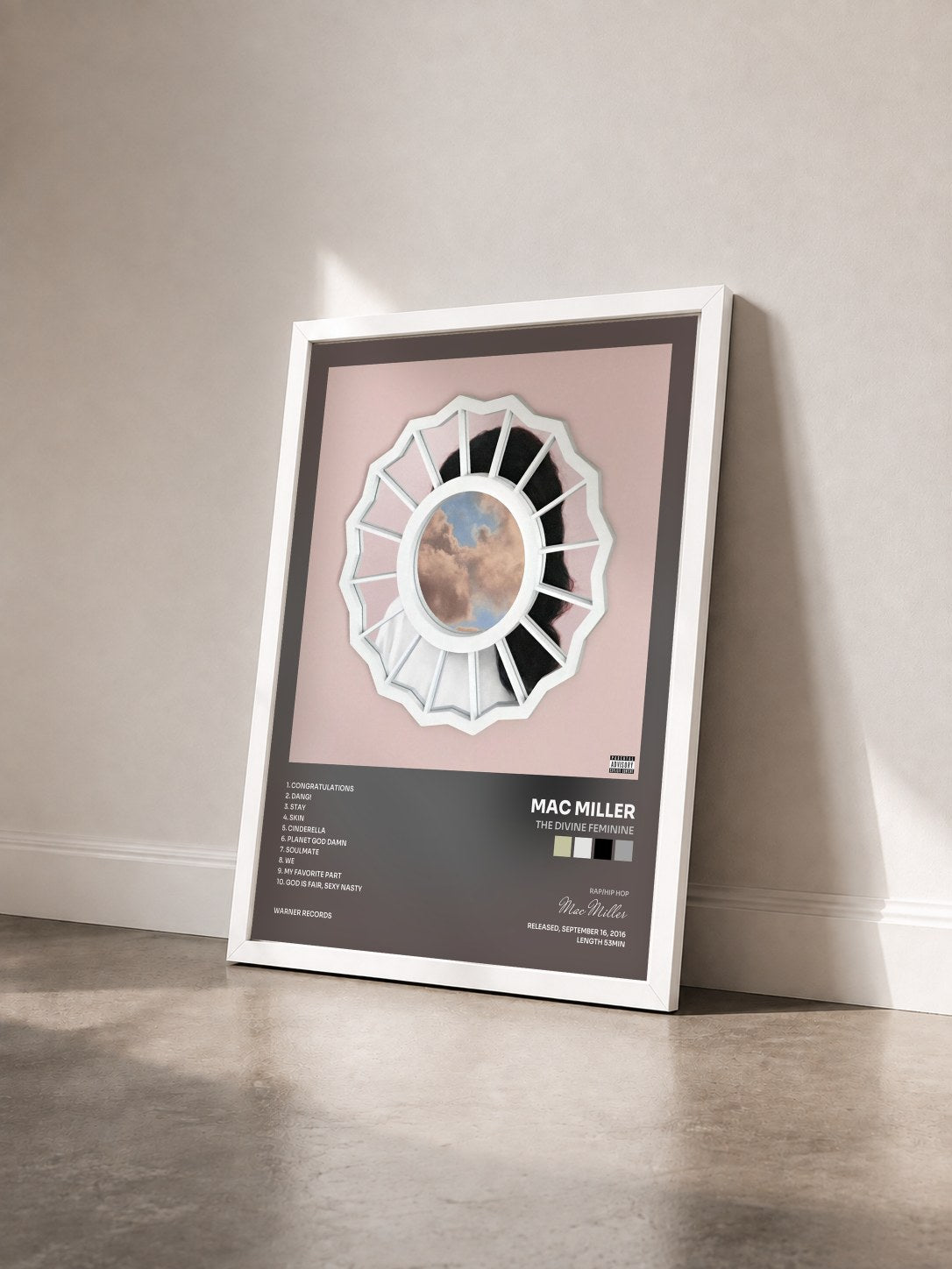 #blanc Tableau de l'album The Divine Feminine de Mac Miller vu de trois quarts, cadre blanc