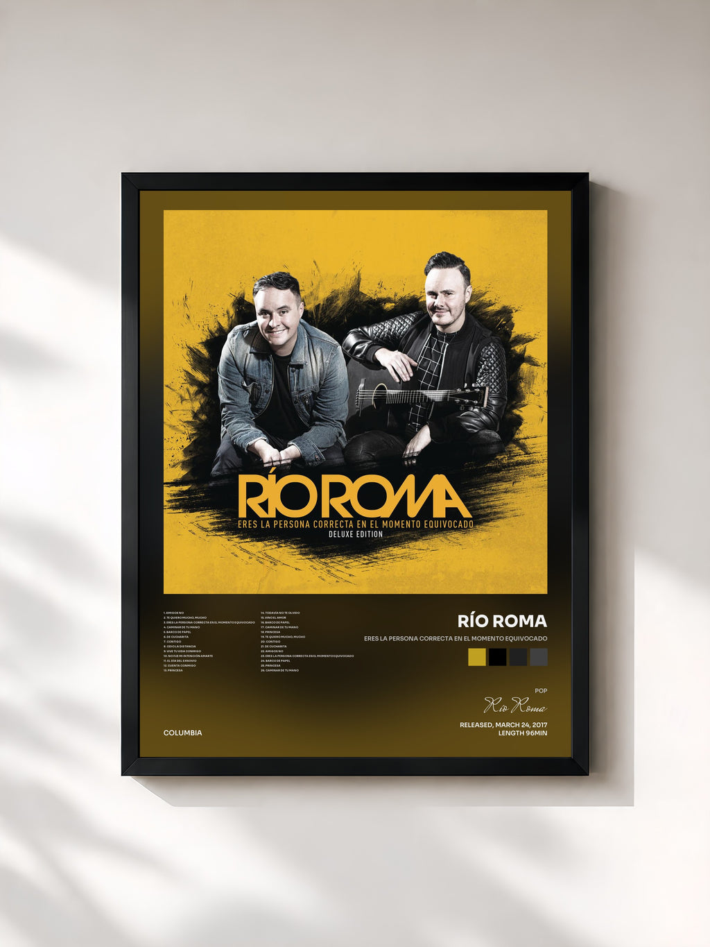 #noir Tableau de l'album Eres la Persona Correcta en el Momento Equivocado de Río Roma, cadre noir, imprimé et encadré en France