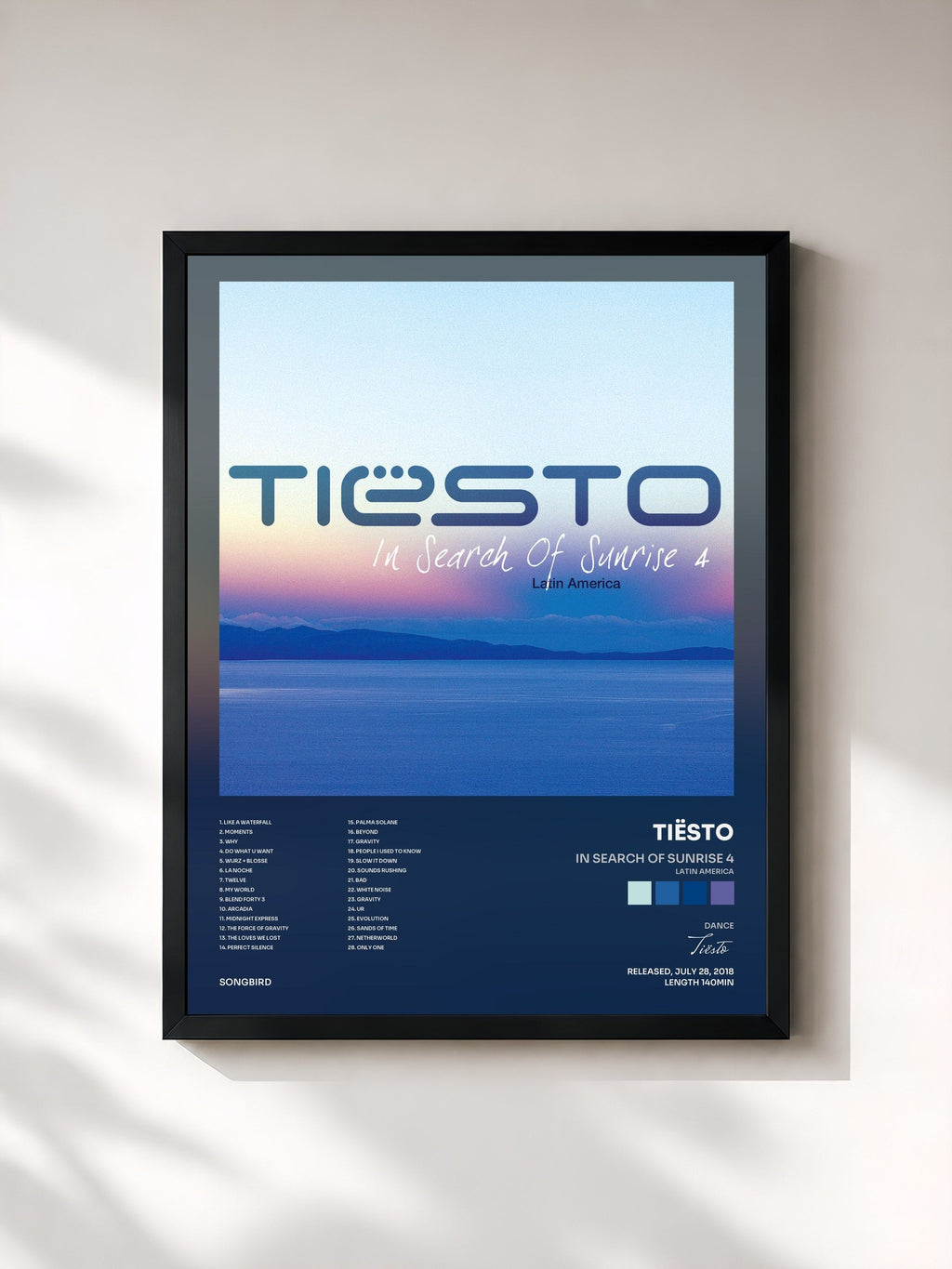#noir In Search of Sunrise 4 (Latin America) mixed by Tiësto di Tiësto in stampa incorniciata, cornice nera, stampata e incorniciata in Francia