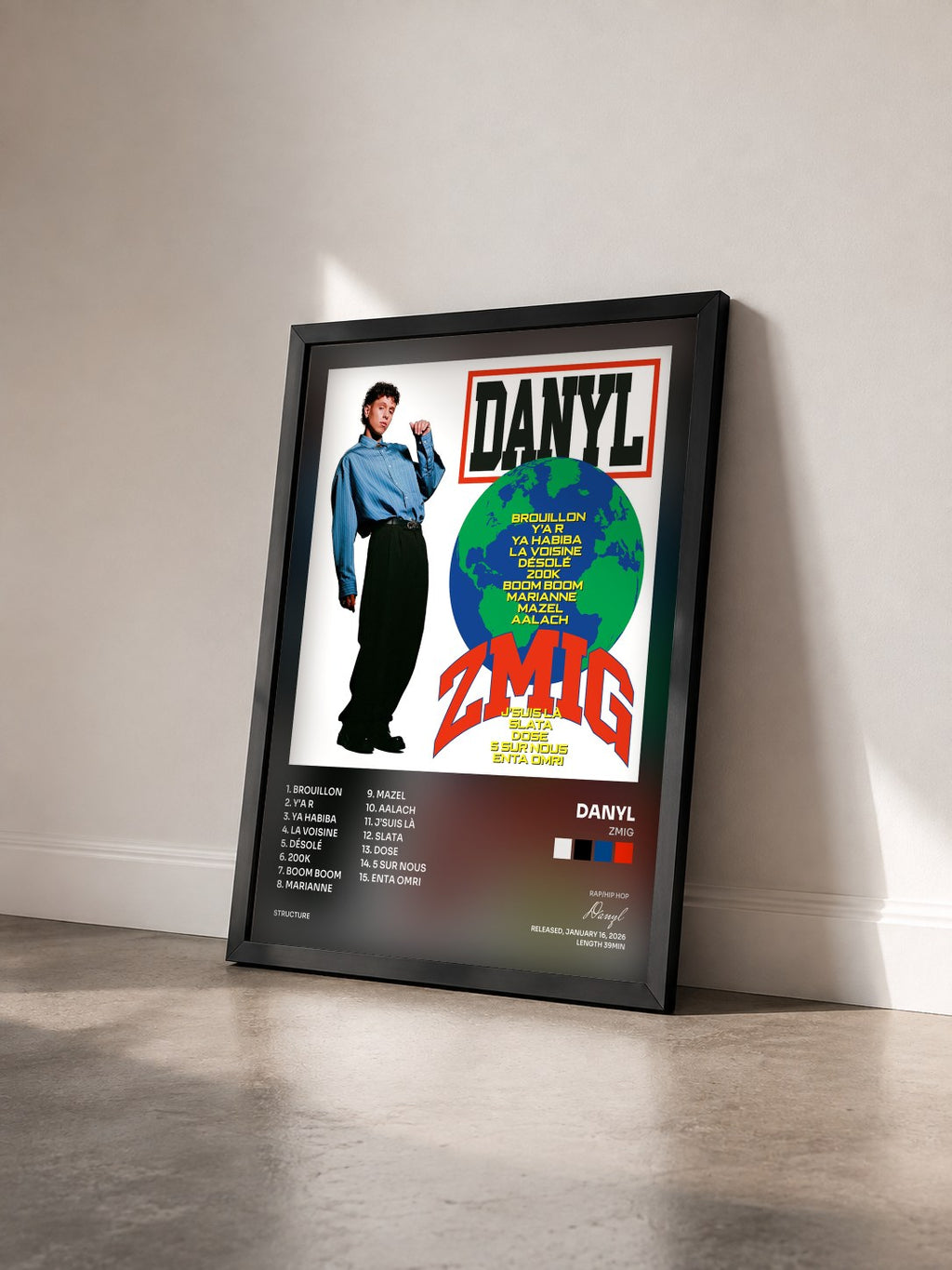 #noir Tableau de l'album ZMIG de Danyl vu de trois quarts, cadre noir