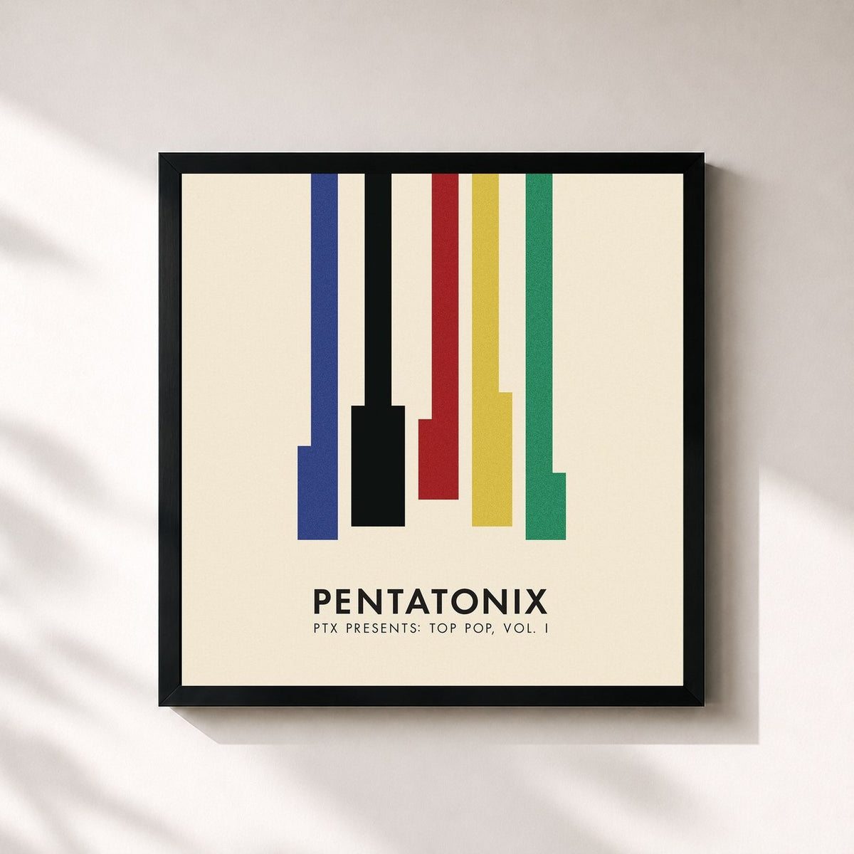 #noir PTX Presents: Top Pop, Vol. I de Pentatonix en lámina cuadrada enmarcada, marco negro de 32x32 cm