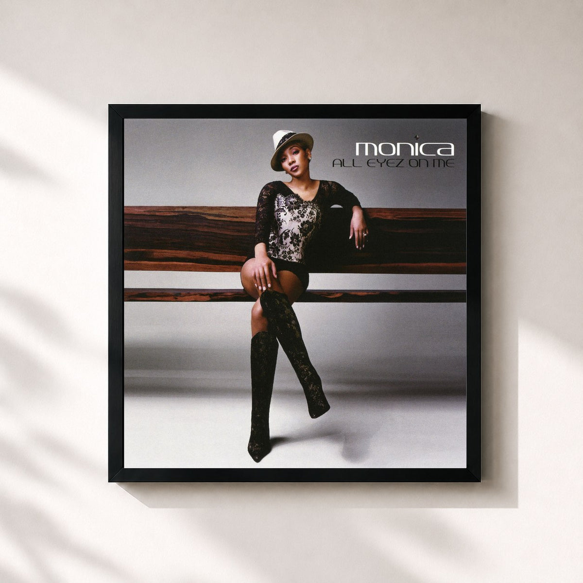 #noir All Eyez On Me EP von Monica als quadratischer Kunstdruck, schwarzer Rahmen 32x32 cm