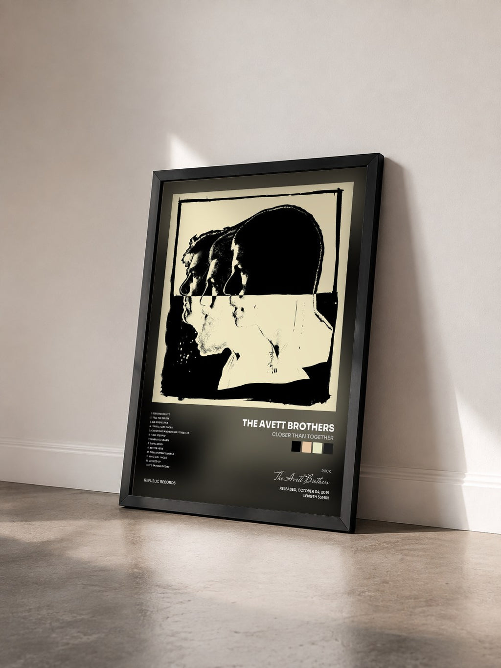 #noir Tableau de l'album Closer Than Together de The Avett Brothers vu de trois quarts, cadre noir